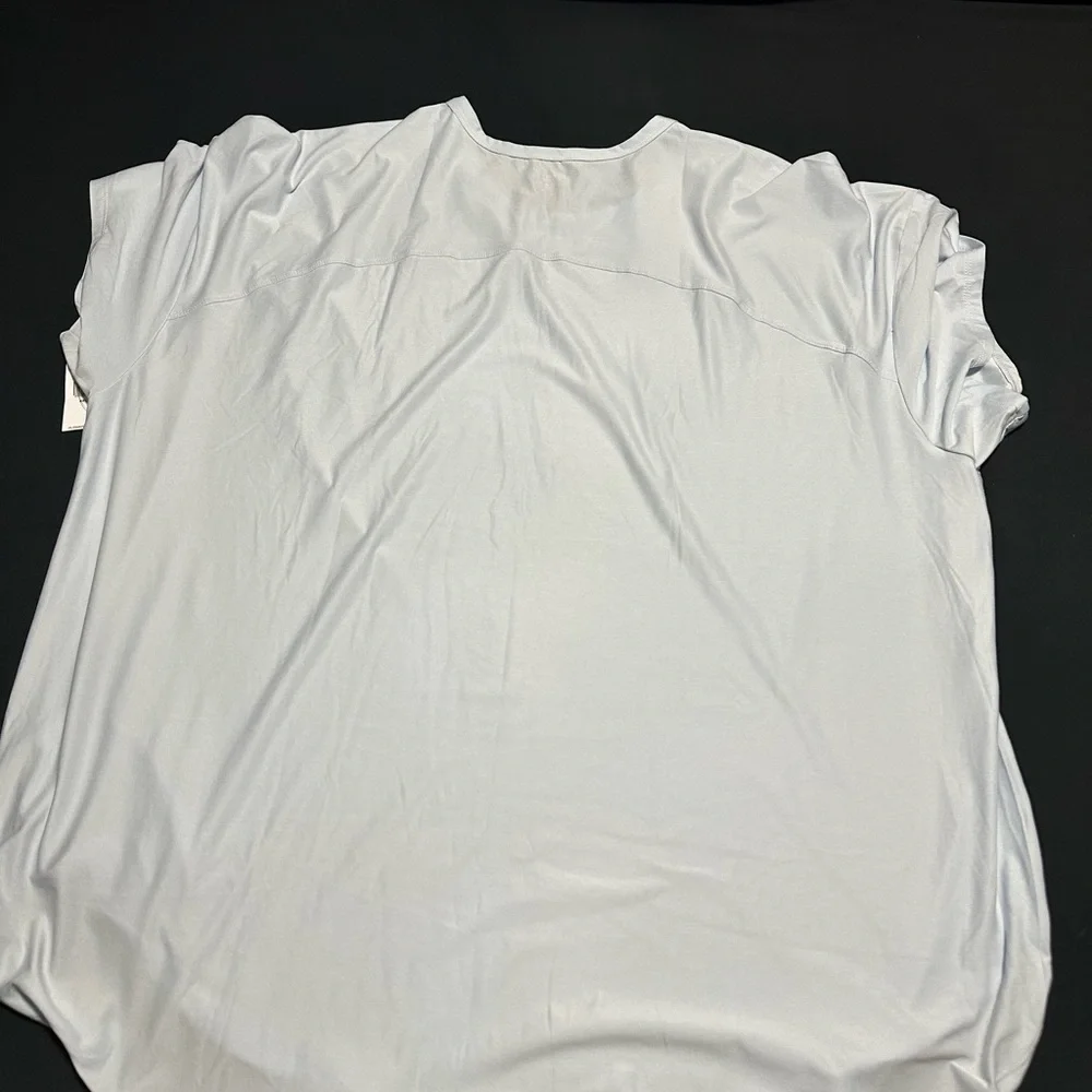 Old Navy women’s active tunic top - Picture 4 of 5